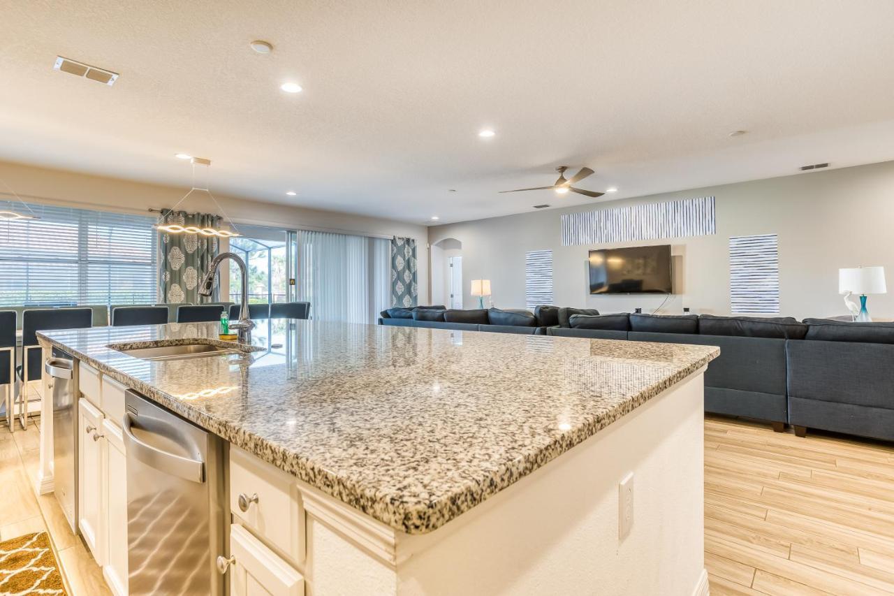 Coastal Breeze Villa Davenport Bagian luar foto